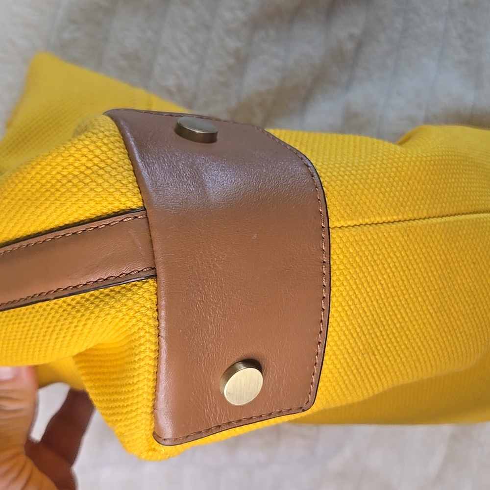 Michael Kors Yellow Fabric Shoulder Hobo Bag with Tan Leather Trim - NEW - Picture 4 of 9